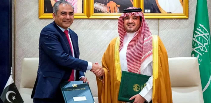 Historic agreement between Pakistan and Saudi Arabia signed.