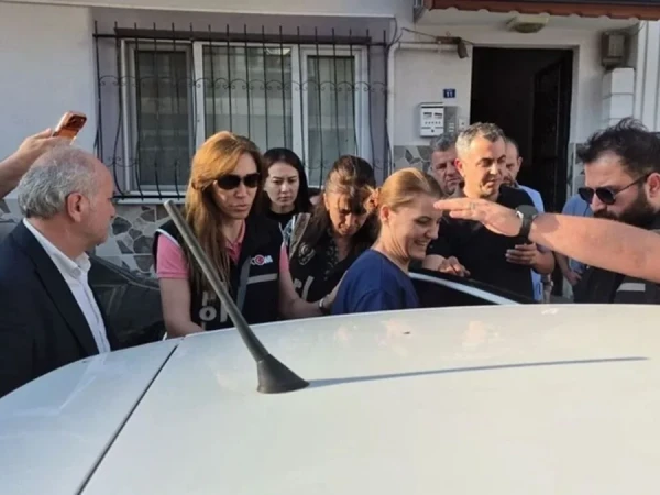 Mayor and her husband arrested on corruption charges in Turkey