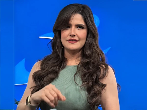 Zareen Khan's blunt response to photographer