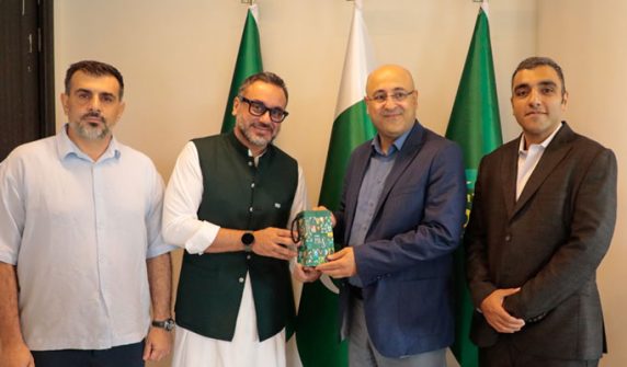 Iranian cricket delegation visits PCB headquarters