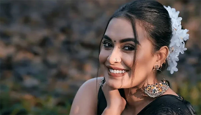 Bangladeshi actress and model Radhika Ridhi was found dead at her home.