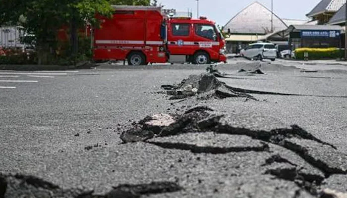 Earthquake tremors in Japan