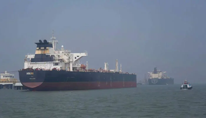 Commodity ship traffic through the Strait of Hormuz hits 3-month low
