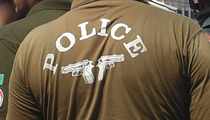 21 police employees suspended on corruption charges