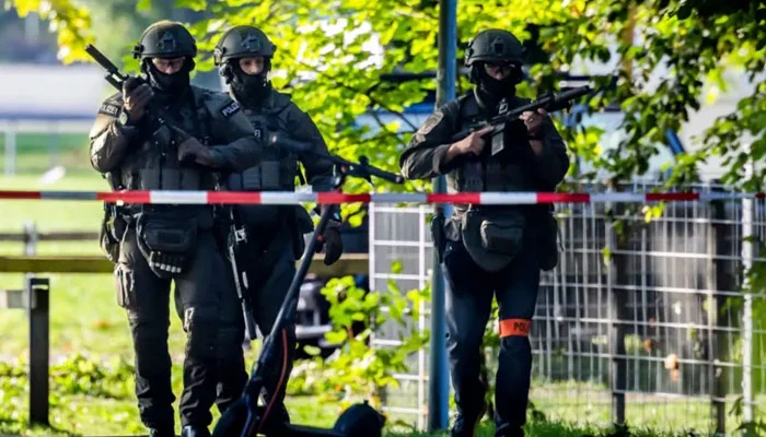 Shooting during an event; 1 killed, 5 injured