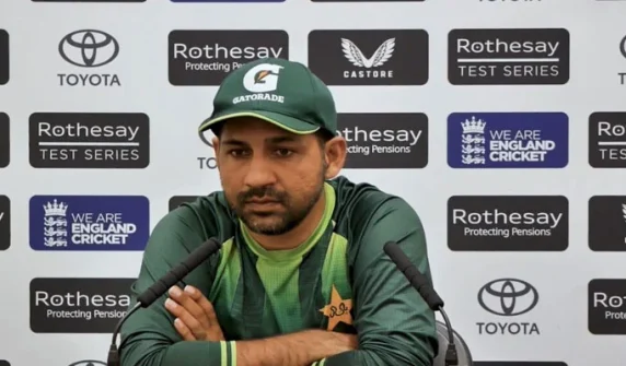 Test team head coach Sarfaraz Ahmed's future is in jeopardy;