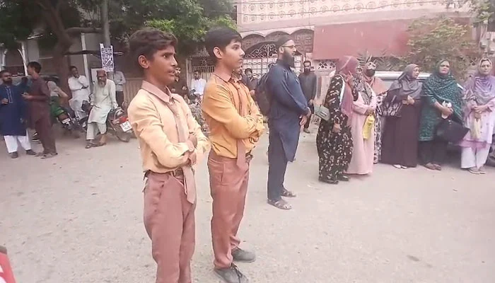 Students protest against the sealing of a Delhi government school