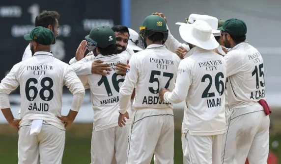 Seven players have been released from Pakistan's Test squad during the tour of England.