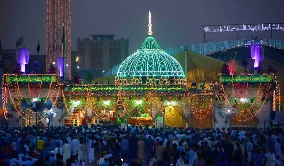 Commencement of the 983rd Urs celebrations of the great Sufi saint Sayyidna Ali Hujwiri (RA).