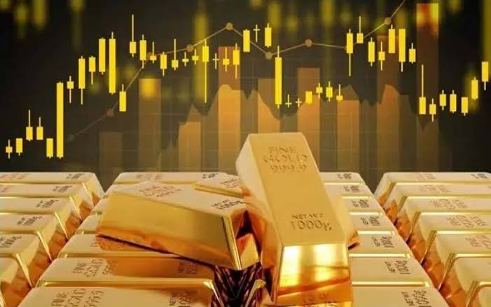 Gold price drops by Rs 500 per tola
