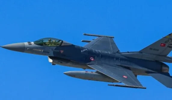 A Turkish Air Force F-16 aircraft crashed and was destroyed.