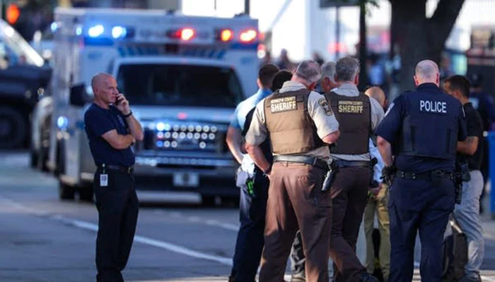 2 killed, 6 injured in Minneapolis shooting