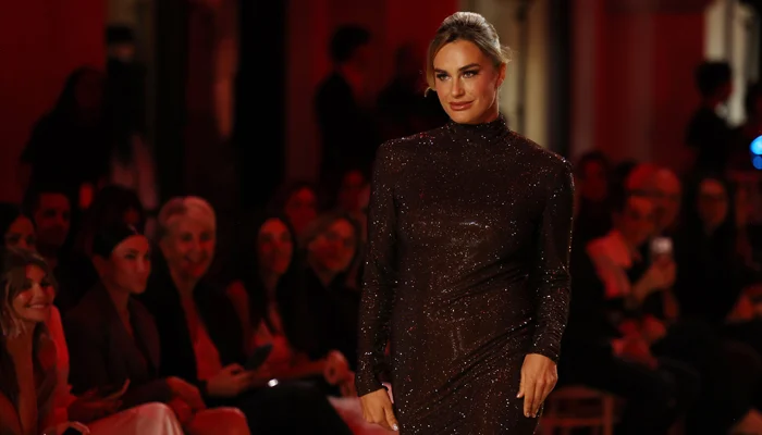 Tennis star Aryna Sabalenka dazzles at the Milan fashion show.