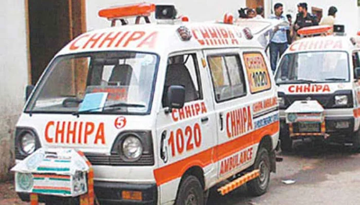 3 injured in firing