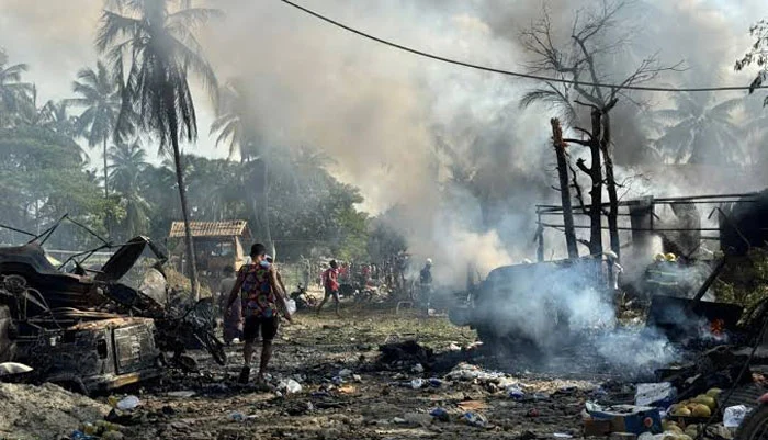 33 killed in military aircraft attack in war-torn state
