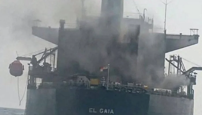 Attacks around the Strait of Hormuz intensify