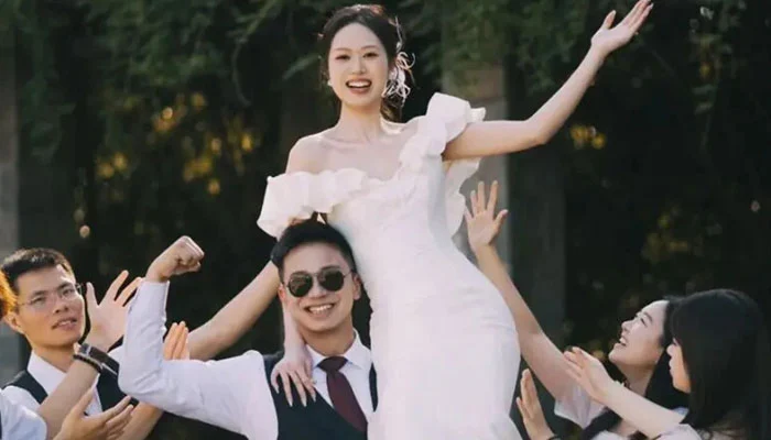 Unique wedding in China