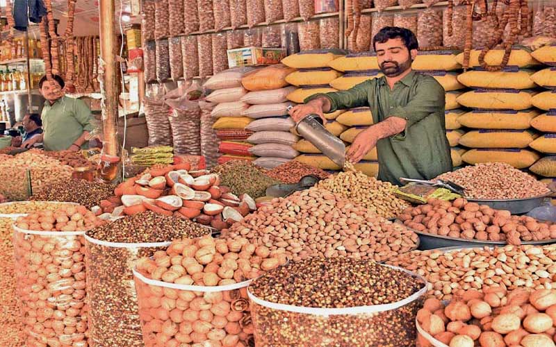 Prices of dry fruits increase by up to 40 percent