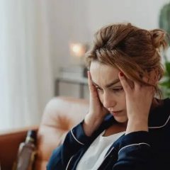 What is the difference between a migraine and a common headache?