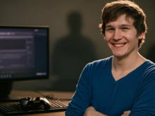 Founder of popular online game commits suicide during live stream